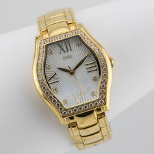 DMQ CZ 11737 Three-Hand Quartz