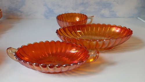 Carnival glass - carnival,