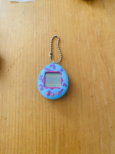 Genuine bandai tamagotchi - bandai,