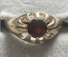 Vintage 9ct Gold Garnet Ring 9