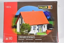 FILM SEALED BOX FALLER MODEL