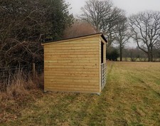 Mobile field shelter - shelter, for