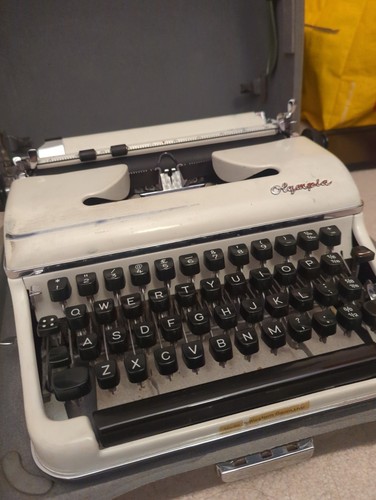 Vintage antique olympia sm3 - olympia,