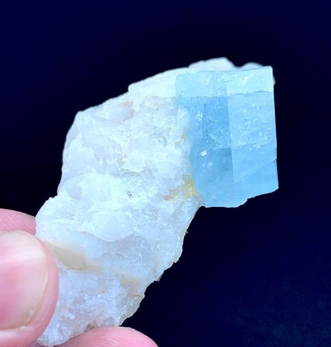 Sky blue aquamarine - blue, crystal