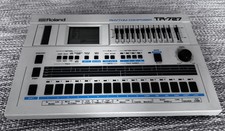 Roland TR-727