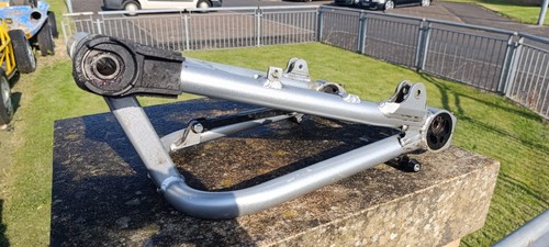 Kawasaki zrx 1100 - zrx, swingarm