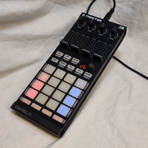 Traktor kontrol stems - traktor,