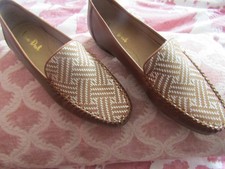van dal shoes size 6