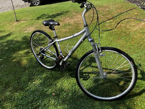 Raleigh route hybrid - 3.0, bike