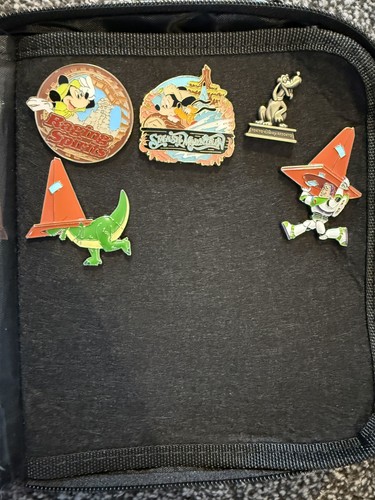 Tokyo disneyland pin badge set - disneyland,