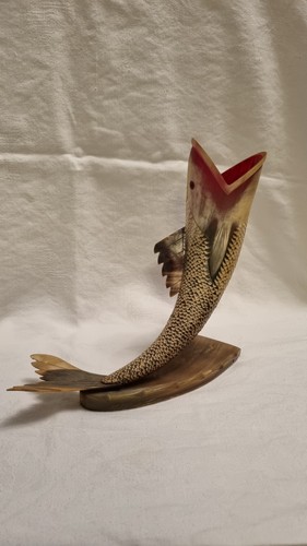 Mid century folk art carved - mid,