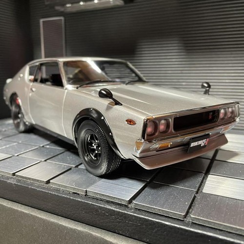 Kyosho nissan skyline - 1/18,