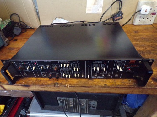 Roland spv 355 v - /,