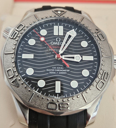 Omega seamaster diver 300m - omega,