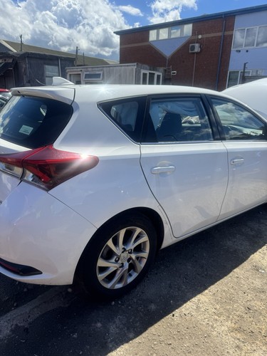 Toyota auris 2017 - auris,