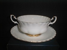 Royal Albert China Val D'Or 2
