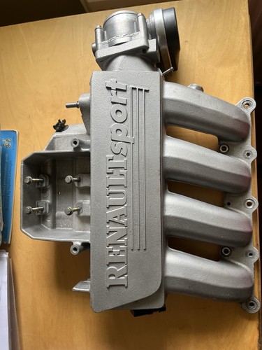 Clio 172 182 - inlet, manifold