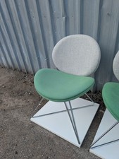 Giggle Bucket Seat Crossover Skid Frame Reception / Office / Meeting Room Chairs