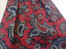 VINTAGE TOOTAL CRAVAT.