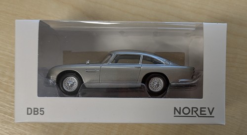 Aston martin db5 grey birch - aston,