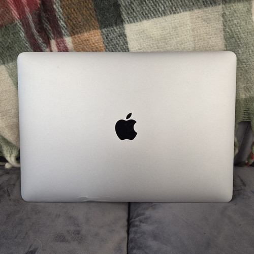 Apple macbook pro 3in - apple,