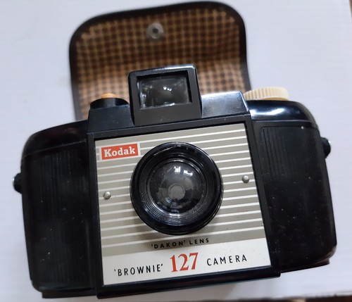 Kodak brownie 127 vintage film - kodak,