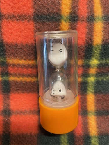 Vintage 1960 plus plastic egg - vintage,