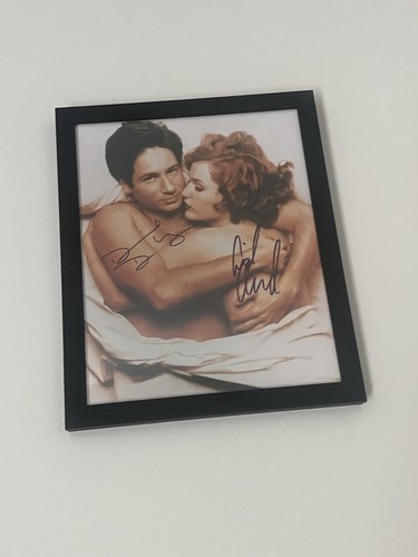 Signed 8x10 gillian anderson - signed,