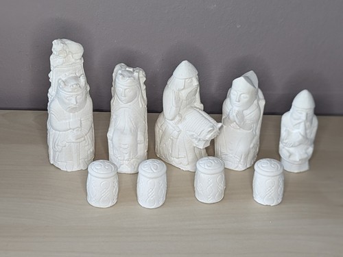 Medieval chess set latex - 6,