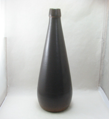 Studio pottery dark brown - studio,