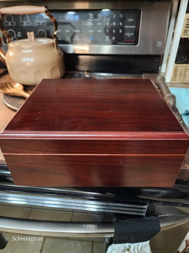 Vintage quantum cigar humidor - cigar,