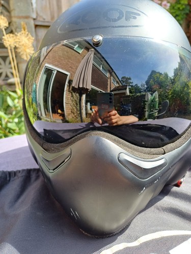 Roof boxer helmet - roof,