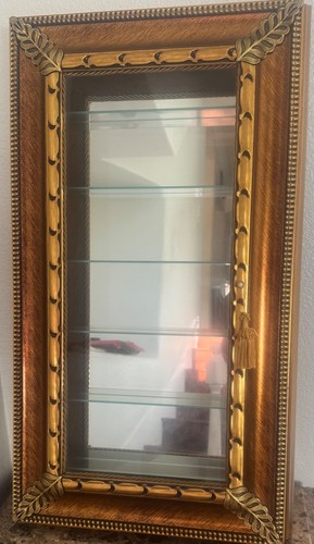 Beautiful gold vitrine - beautiful,