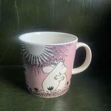 Pink, black & white Arabia