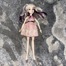 Disney Descendants Isle Style