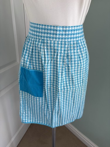 Vintage turquoise white - &,