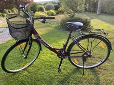 Women’s Traditional Bike Red With Shimano 7 Gear Selector