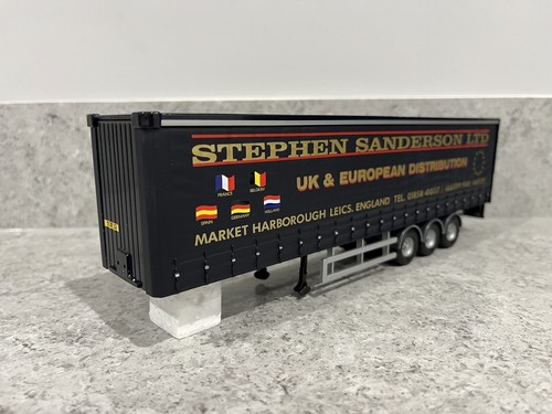 Corgi tri axle curtainside - corgi, tri-axle