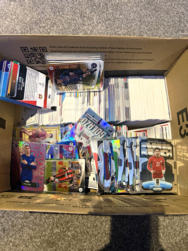 800 football card bundle - 800+,