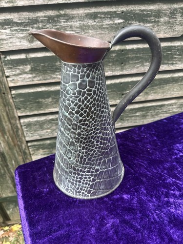 Copper jug lizard skin - lizard,
