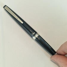 Vintage Pilot Elite Pocket Pen, 18K Gold Nib, Made in Japan – 1970s Fountain Pen