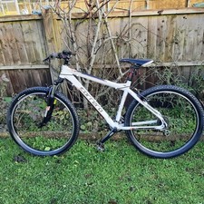 Carrera Valour Mountain Bike