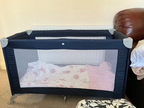 Travel cot - travel,