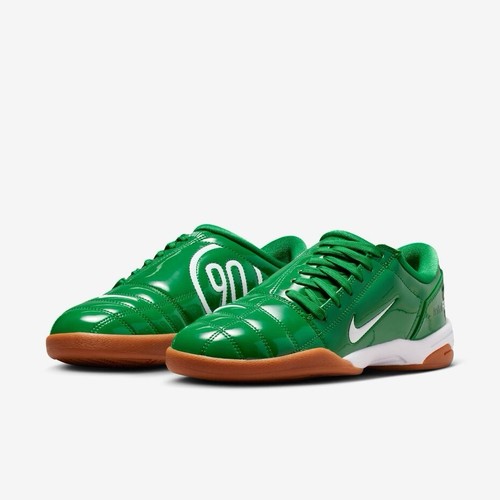 Nike total football - total,
