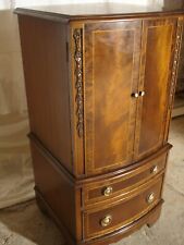 Mahogany display unit drinks cabinet