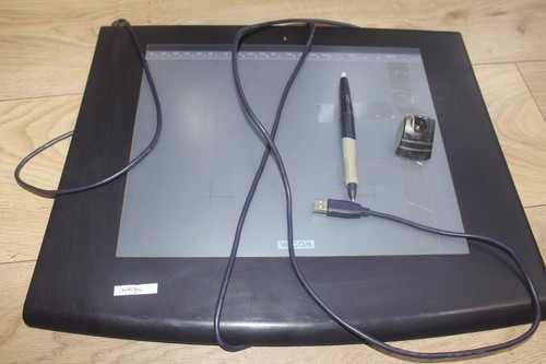 Intuos graphics tablet - 2,