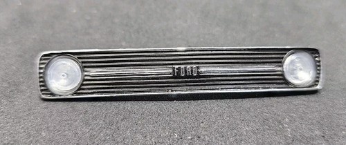 Escort mk2 front - 1:18,