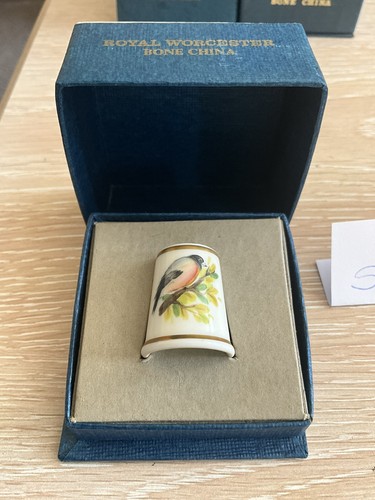 Royal worcester bird thimble - royal,