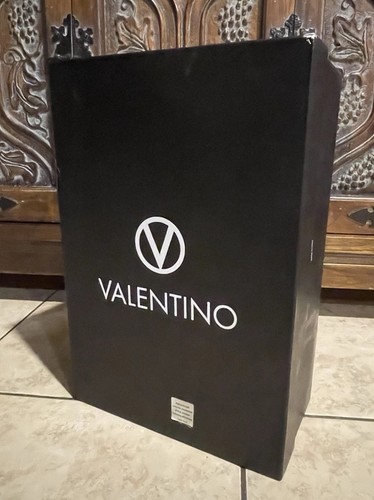 Valentino shoe box black - 'v', &
