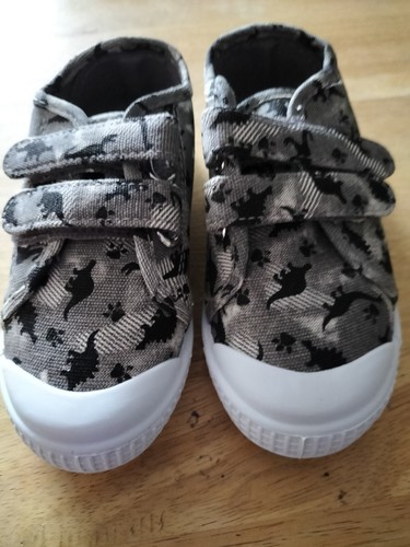 Boys grey dinosaur - dinosaur, hook